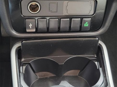 Used 2020 Mitsubishi Outlander ES image 24