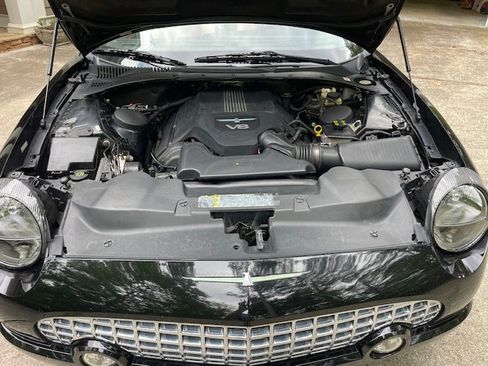 Used 2004 Ford Thunderbird Deluxe image 5
