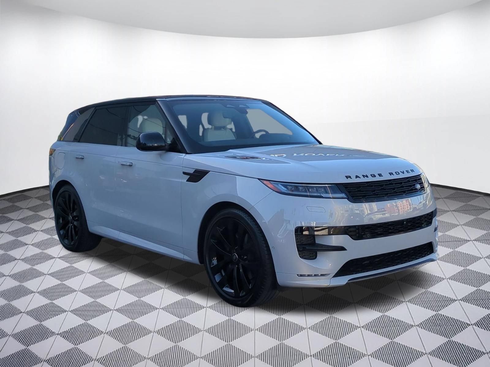 Used 2024 Land Rover Range Rover Sport Dynamic SE AWD/4WD image 7