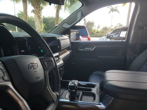 Certified 2024 Chevrolet Silverado 1500 LT Trail Boss w/ Convenience Package II AWD/4WD image 23