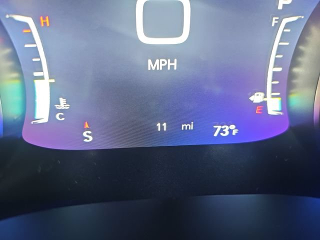 New 2027 Chrysler Pacifica Limited AWD/4WD image 16