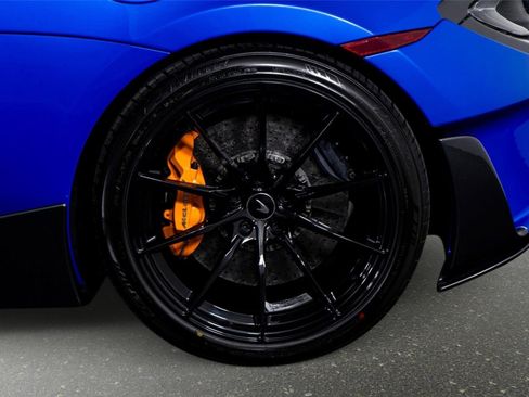 Used 2020 McLaren 600LT Spider RWD image 18