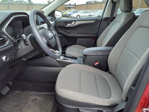 Used 2021 Ford Escape SE w/ Cold Weather Package image 12