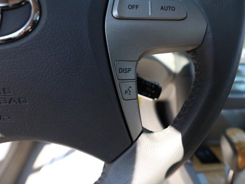 Used 2007 Toyota Camry XLE w/ Leather Pkg FWD image 20