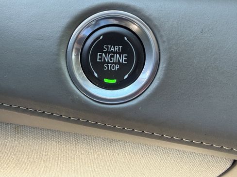 Used 2021 Cadillac Escalade ESV Sport Platinum image 27