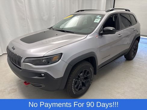 Used 2022 Jeep Cherokee Trailhawk w/ Comfort/Convenience Group AWD/4WD image 6