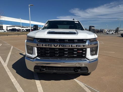 Used 2023 Chevrolet Silverado 2500 LT image 10