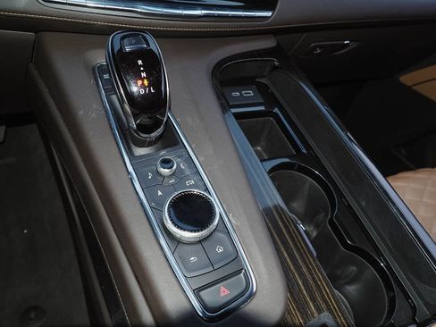 Used 2022 Cadillac Escalade Sport w/ Touring Package AWD/4WD image 16