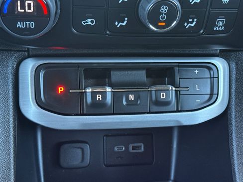 Used 2023 GMC Acadia SLE w/ Driver Convenience Package AWD/4WD image 33