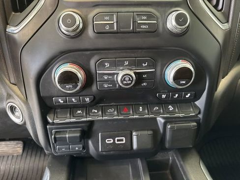 Used 2022 GMC Sierra 1500 AT4 w/ AT4 Premium Package image 14