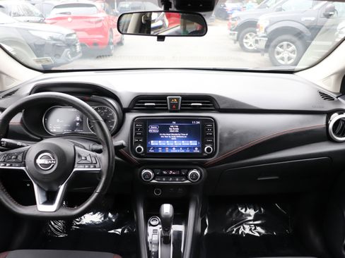 Used 2024 Nissan Versa SR image 16