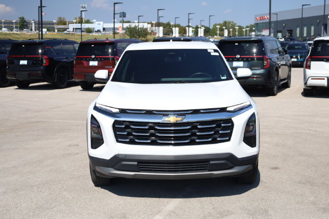 Used 2025 Chevrolet Equinox LT FWD image 3
