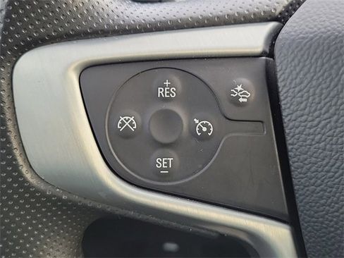 Used 2024 GMC Terrain SLE w/ Elevation Edition image 24