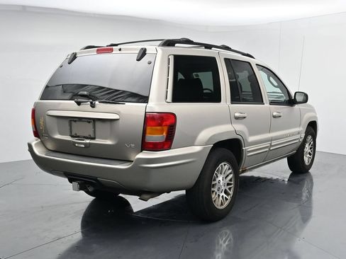 Used 2004 Jeep Grand Cherokee Limited w/ Trailer Tow Group IV AWD/4WD image 7