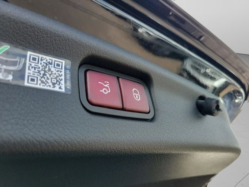 Certified 2026 Mercedes-Benz C 300 Sedan image 10
