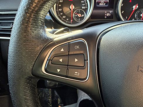 Used 2017 Mercedes-Benz GLE 350 4MATIC w/ Premium 2 Package image 30