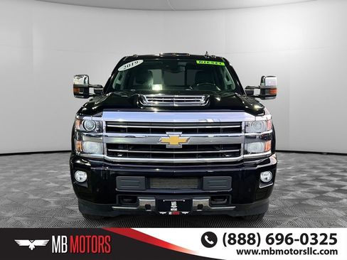 Used 2019 Chevrolet Silverado 3500 High Country image 10