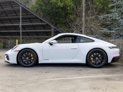 Certified 2024 Porsche 911 Carrera GTS image 2