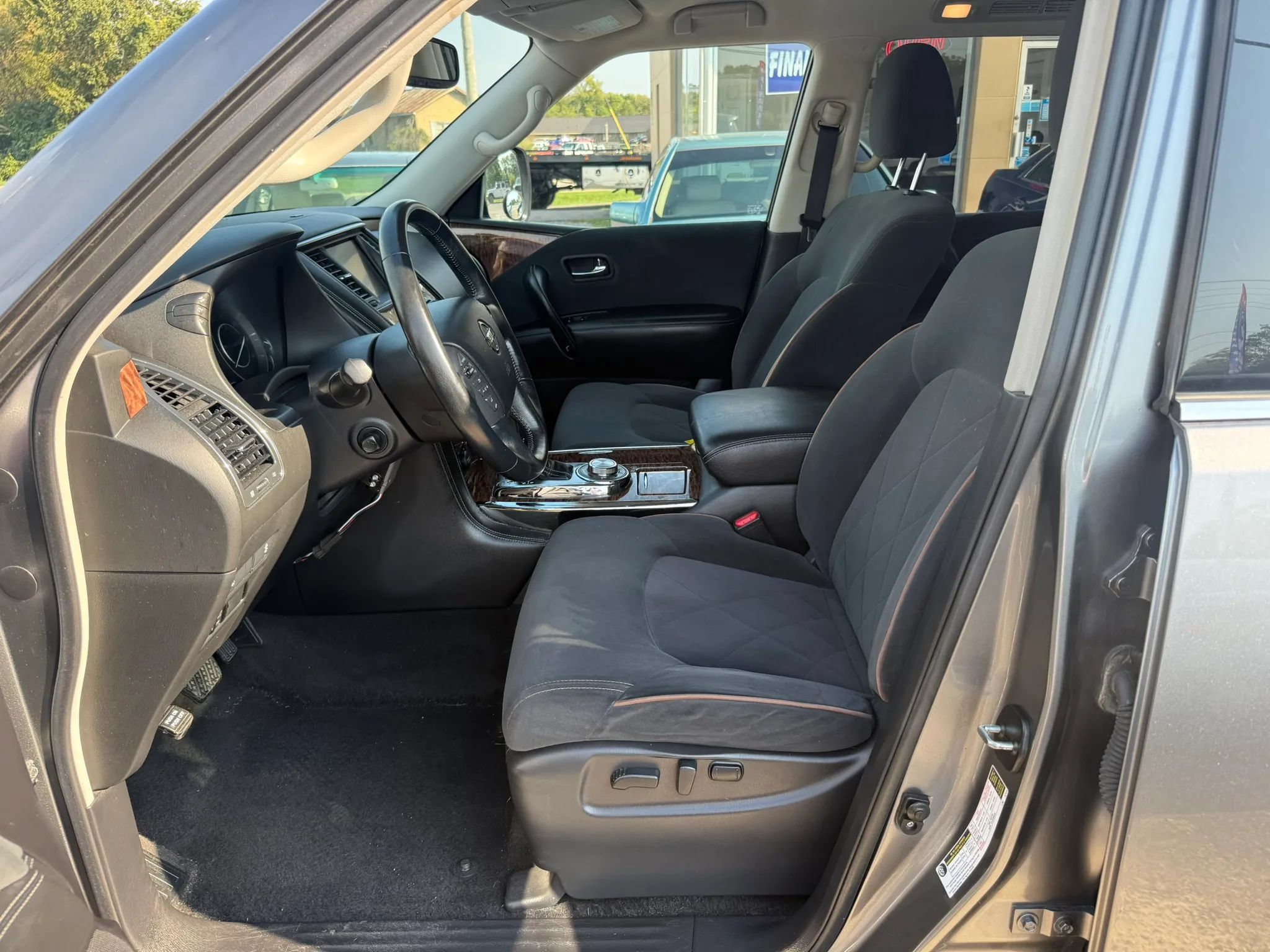 Used 2019 Nissan Armada SV w/ Driver Package AWD/4WD image 12