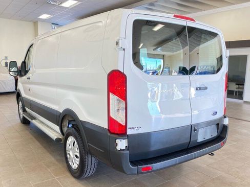 Used 2025 Ford Transit 250 Low Roof w/ Exterior Upgrade Package RWD image 5