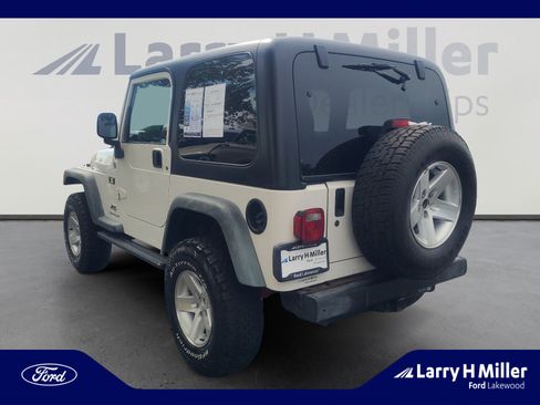 Used 2006 Jeep Wrangler X AWD/4WD image 3