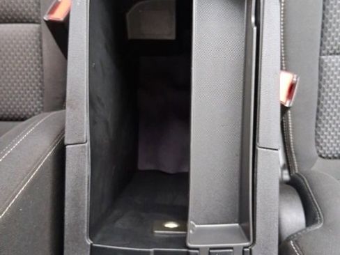 Used 2022 GMC Terrain SLE w/ Driver Convenience Package image 19