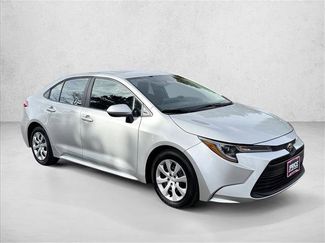 Used 2024 Toyota Corolla LE FWD video 3