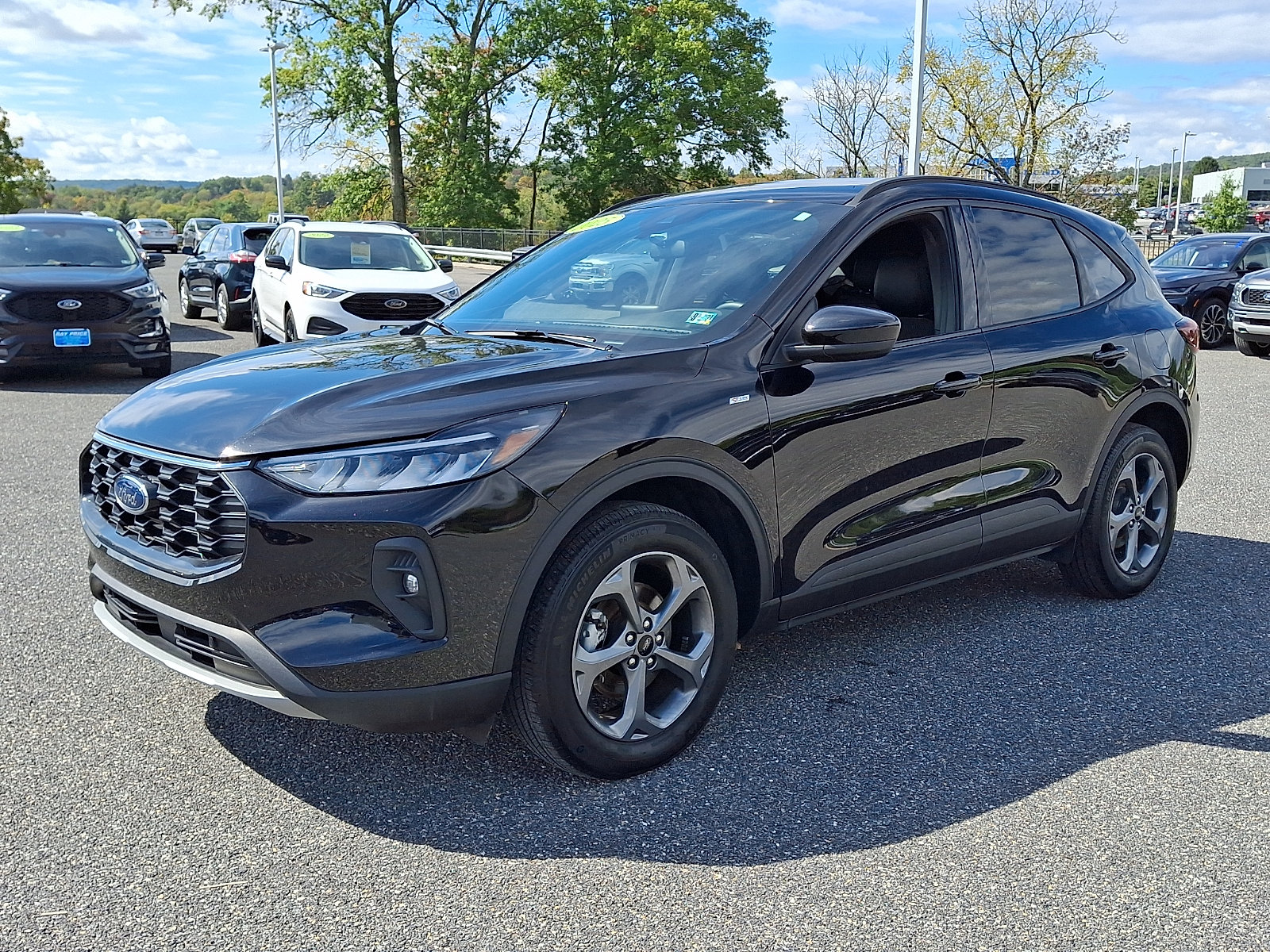 Used 2025 Ford Escape ST-Line Select AWD/4WD image 4