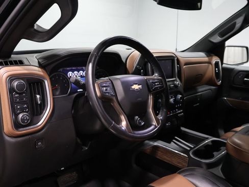 Used 2019 Chevrolet Silverado 1500 High Country image 16