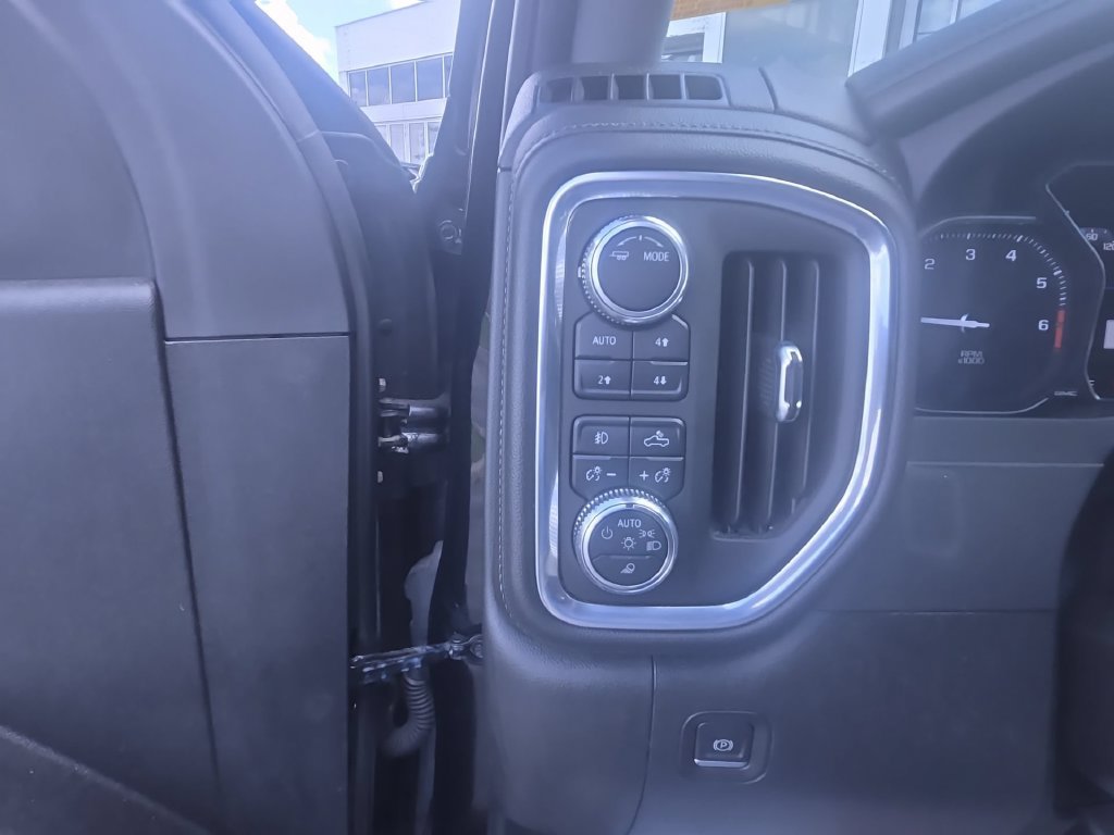 Used 2021 GMC Sierra 2500 Denali w/ Snow Plow Prep/Camper Package AWD/4WD image 18