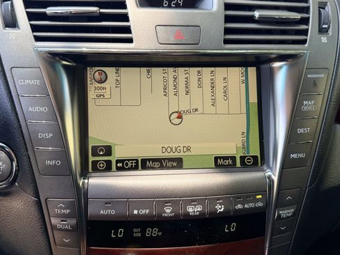Used 2008 Lexus LS 460 RWD image 17