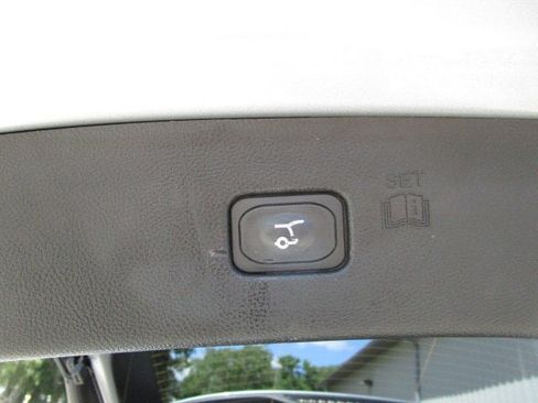 Used 2023 Ford Edge SEL w/ Convenience Package AWD/4WD image 9