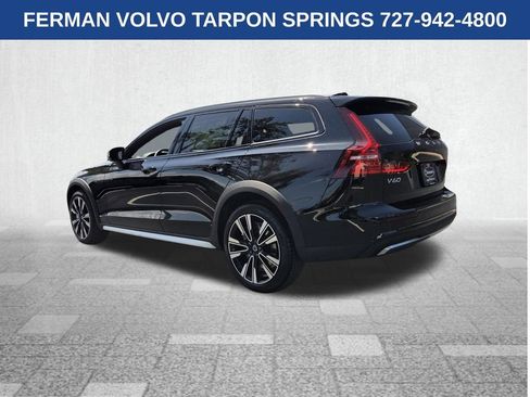 New 2026 Volvo V60 B5 Cross Country Ultra AWD/4WD image 6