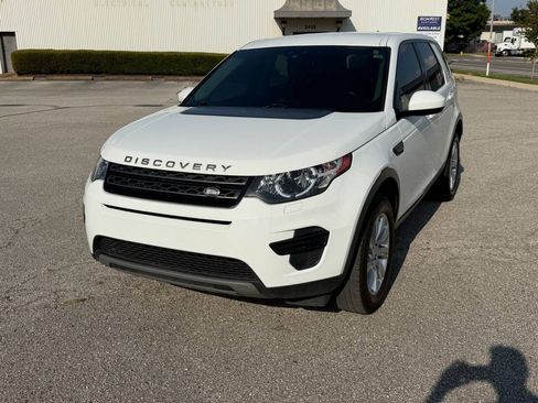 Used 2016 Land Rover Discovery Sport SE AWD/4WD image 3