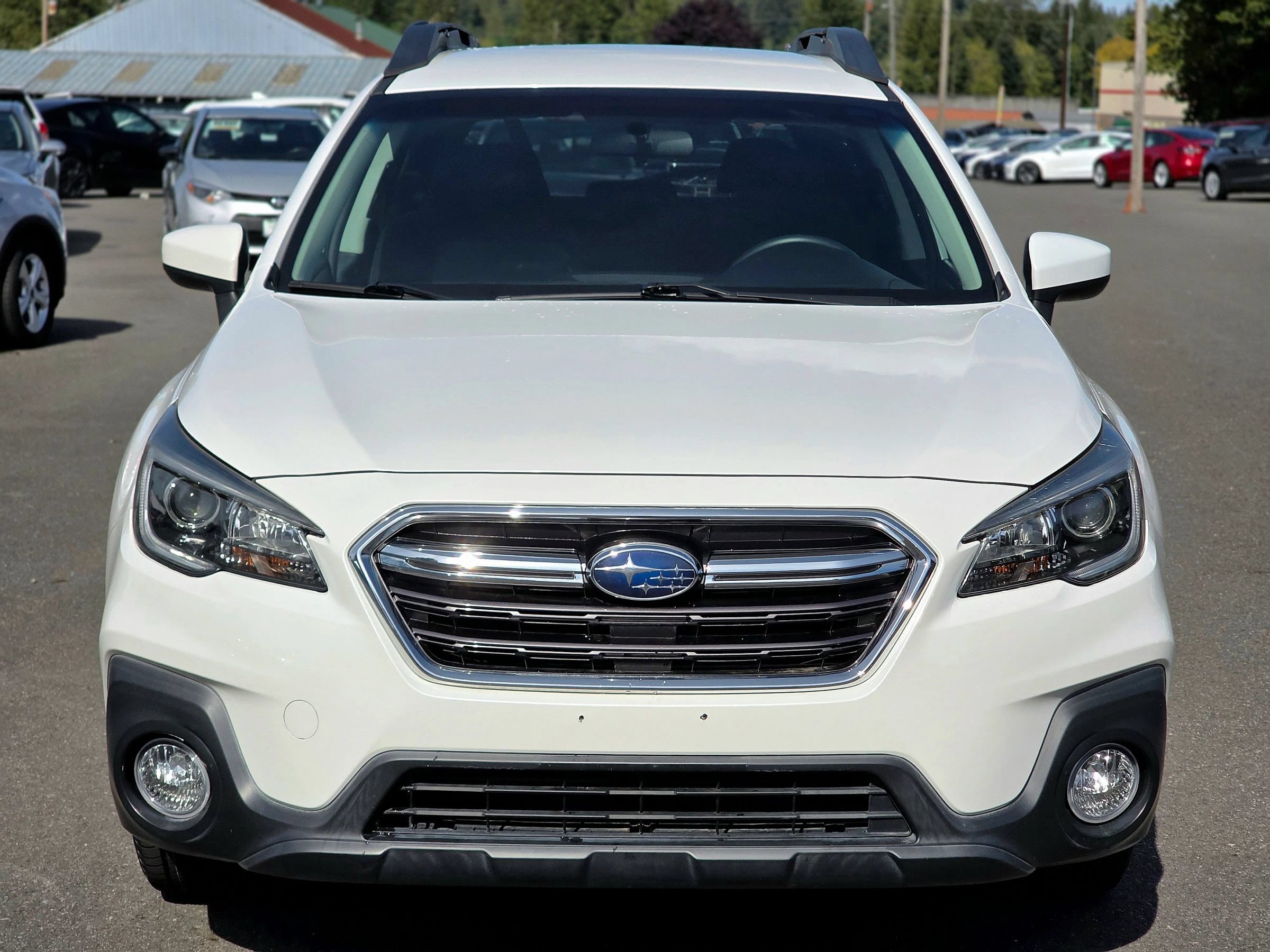 Used 2018 Subaru Outback 2.5i Premium AWD/4WD image 2