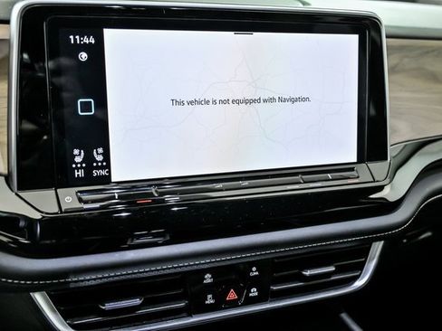 Certified 2024 Volkswagen Atlas SE image 12