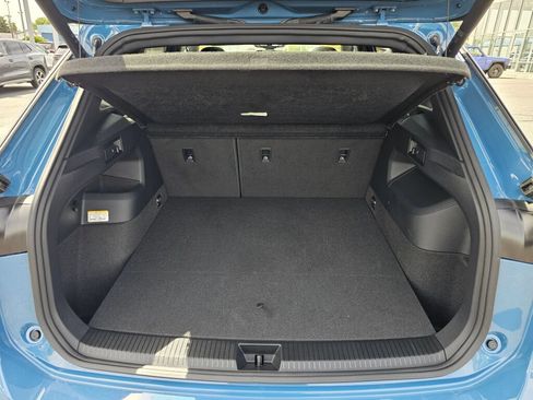 Certified 2025 Volkswagen Tiguan SEL R-Line AWD/4WD image 29