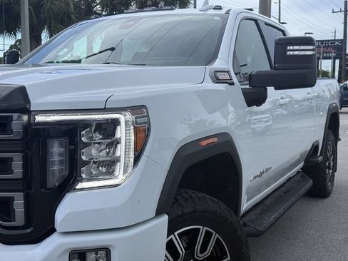 Used 2022 GMC Sierra 2500 AT4 w/ AT4 Premium Plus Package AWD/4WD image 5