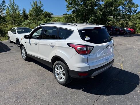 Used 2018 Ford Escape SEL AWD/4WD image 2