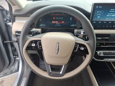 Certified 2023 Lincoln Corsair Standard w/ Equipment Group 101A image 14