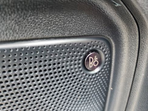 Used 2020 Ford Escape Titanium image 14