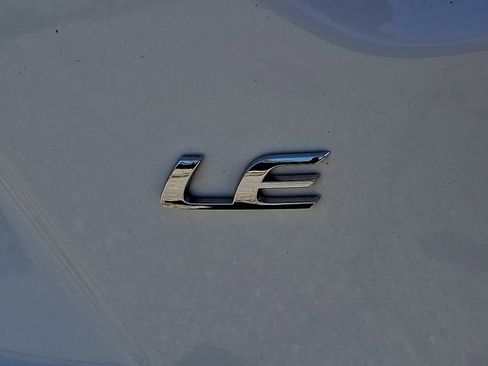 Used 2024 Toyota Corolla LE FWD image 30