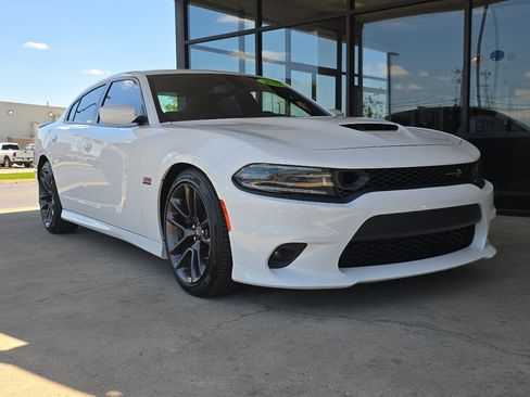 Used 2022 Dodge Charger Scat Pack w/ Driver Convenience Group RWD image 6