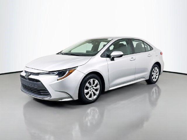 Used 2024 Toyota Corolla LE FWD image 4