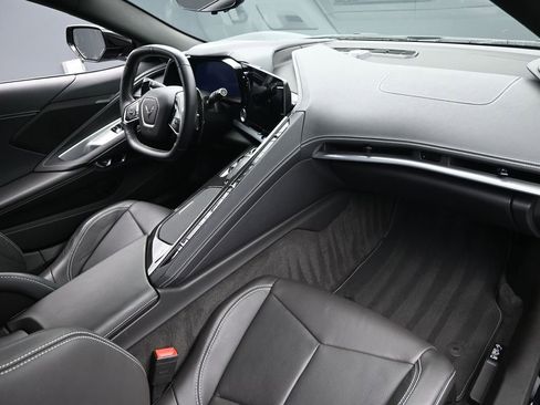 Used 2024 Chevrolet Corvette Stingray Coupe w/ 1LT image 32