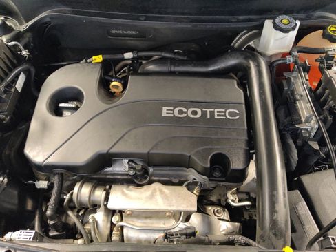 Used 2020 Chevrolet Equinox LT image 30