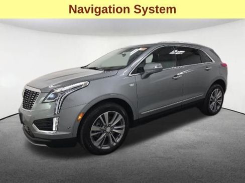 Used 2024 Cadillac XT5 Premium Luxury w/ Technology Package AWD/4WD image 4