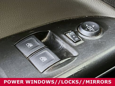 Used 2018 Chevrolet Colorado W/T w/ Custom Special Edition image 16