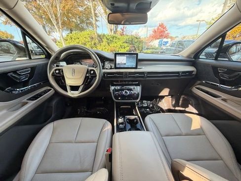 Certified 2021 Lincoln Corsair FWD w/ Premium Package image 10