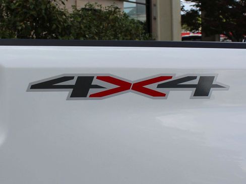 Used 2024 Chevrolet Silverado 2500 LT w/ Safety Package image 47